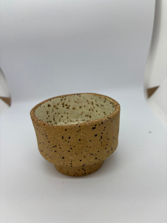 Tiny pot